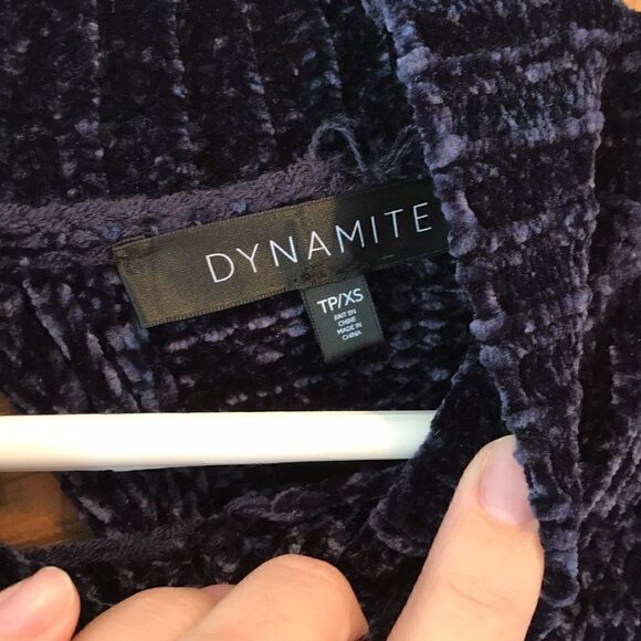 Dynamite knitted / back opened velvet dress - Picture 4 of 9